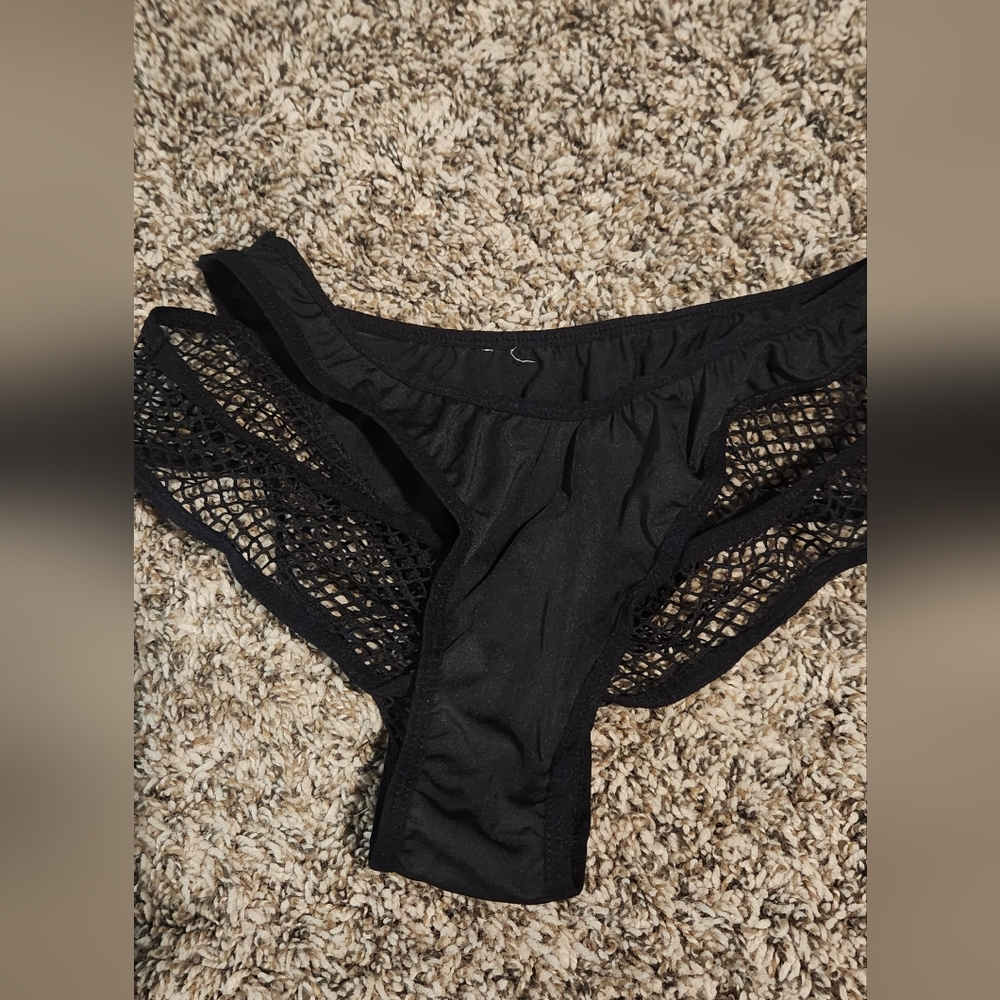 Fishnet bottoms
